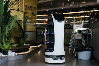 Robot serveur dans les restaurants vendu par Linnovlab
